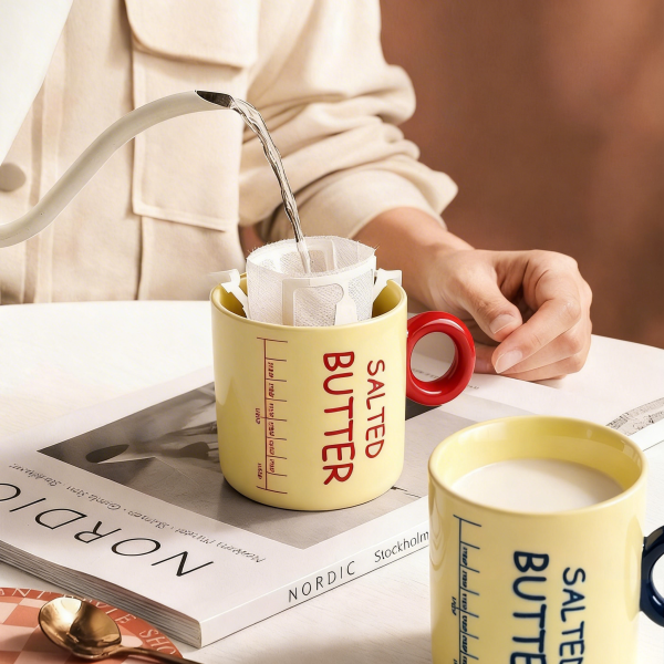 Wholesale Retro Ceramic Mugs – 1980s Aesthetic for Café & Home Décor