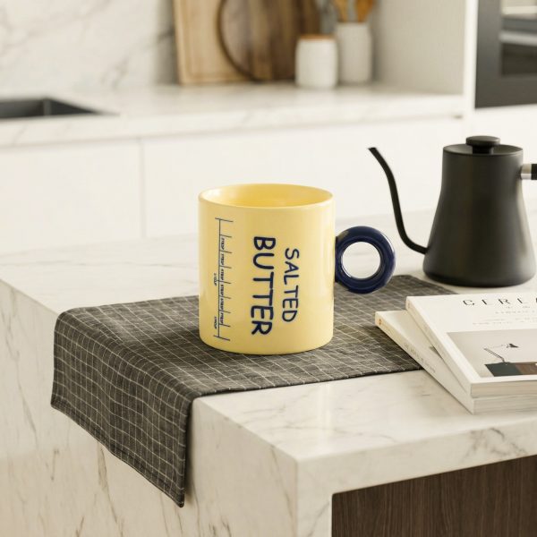 Wholesale Retro Ceramic Mugs – 1980s Aesthetic for Café & Home Décor