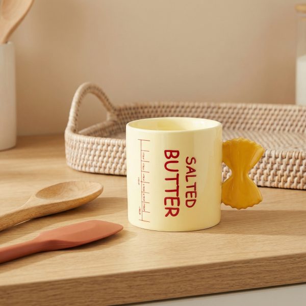 Wholesale 1980s Retro Style Ceramic Mug with Bow Handle – Ideal for Themed Restaurants, Boutique Retail Stores