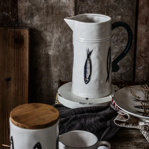 Wholesale Hand-painted Fish Ceramic Dinnerware Set for Restaurants, Hotels