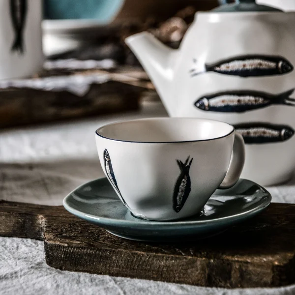 Wholesale Hand-painted Fish Ceramic Dinnerware Set for Restaurants, Hotels
