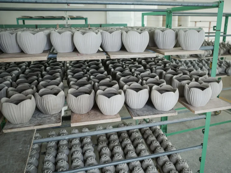 ceramic decor manufacturer