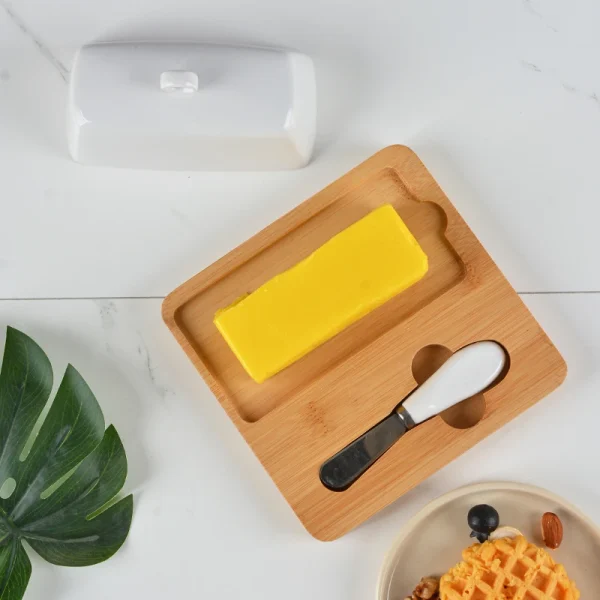 Bulk Ceramic Butter Dishes with Spoon and Wooden Base – Environmentally Friendly Ceramic Kitchenware Factory Supply