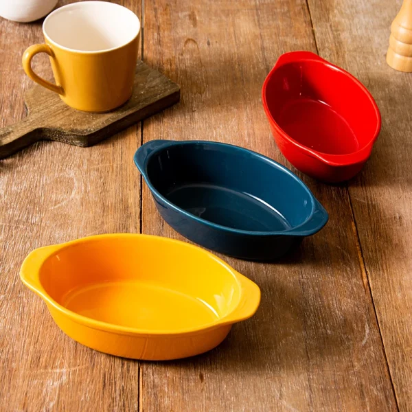Wholesale Oval Baking Dishes with Handle for Heat Protection, Available in Multiple Sizes