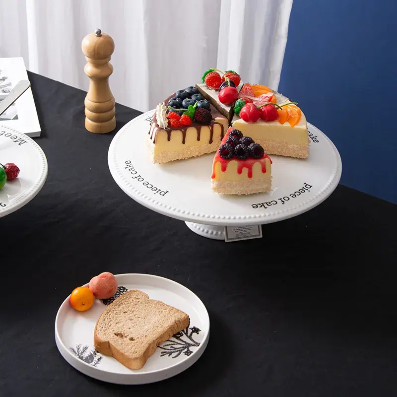 cake stand