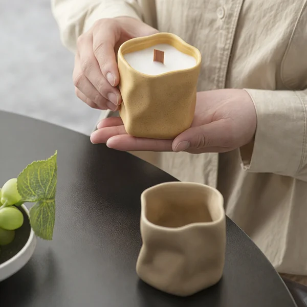 Wholesale Seaweed-Shaped Ceramic Candle Holder, Matte Textured - Home Decor Supply